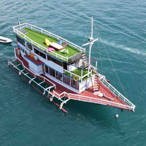 3 Islands Boat