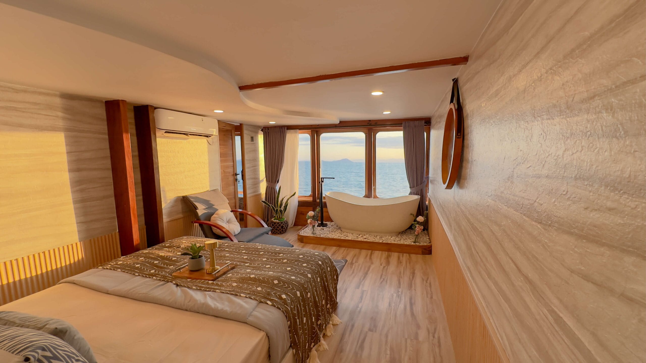 VIP Ocean Suite