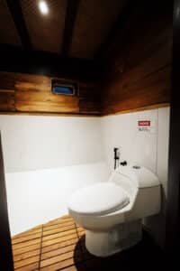 Angelica_Komodo-Liveaboard-Phinisi_Family-Cabin_08