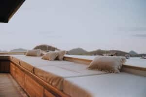 Elbark_Komodo-Liveaboard-Phinisi_Highlight_03