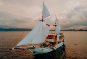 Gandiva_Komodo-Liveaboard-Phinisi_Boat_11