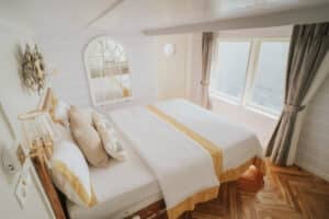 Zada-Nara_Komodo-Liveaboard-Phinisi_Suite-Cabin_03