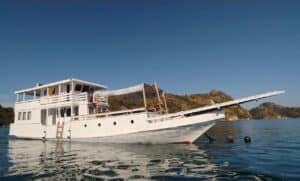 Zendaya-Phinisi_Komodo-Liveaboard-Phinisi_1