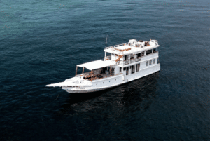 Zendaya-Phinisi_Komodo-Liveaboard-Phinisi_3