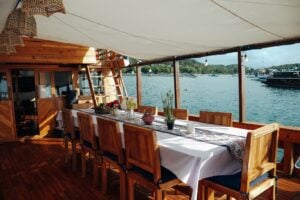 CARNABY-II_Komodo-Liveaboard-Phinisi_2