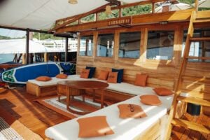 CARNABY-II_Komodo-Liveaboard-Phinisi_3