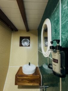 CARNABY-II_Komodo-Liveaboard-Phinisi_9