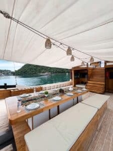 Panrita-Liveaboard_Komodo-Liveaboard-Phinisi_2