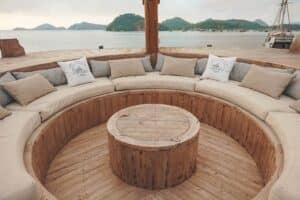 Sea-Familia_Komodo-Liveaboard-Phinisi_3